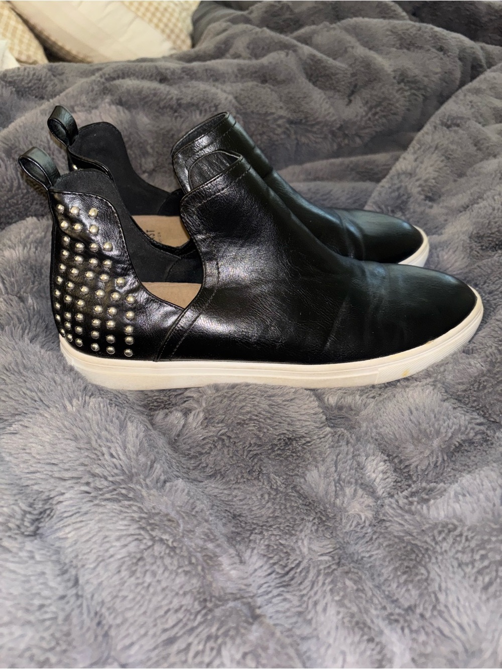 BEAST FASHION Black Leather Ankle Booties with White Sole - Picture 2 of 3